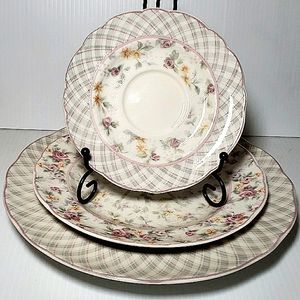Jessica McClintock Westbury Court 3 Pc Plate Set